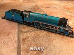 Hornby Railways OO Gauge R383'Gordon' the Big Blue Engine Thomas & Friends