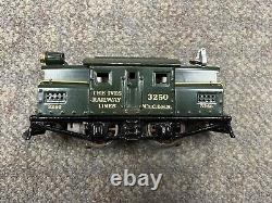 + Ives Prewar O Gauge Tinplate 3250 Green Electric Locomotive Restored SS