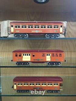 Ives Standard Gauge 1764E Loco with1766, 1767 & 1768 Passenger Cars c. 1932 EX