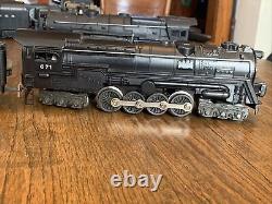 LIONEL O GAUGE 671 LOCOMOTIVE AND 2671 Tender