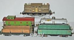 LIONEL PREWAR ST. GAUGE 318E ELECTRIC LOCO With511, 512, 515, 517 FREIGHT CARS