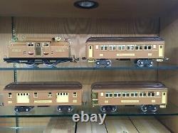 Lionel Standard Gauge 318 Loco Baby State Set with 309, 310, 312 Cars EX+ OB