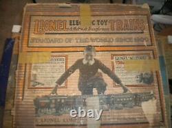 Lionel Standard Gauge Locomotive and cars and box c. 1913-