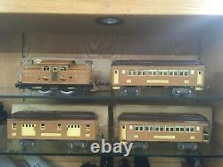 Lionel Standard Scale Brown Baby State Set with 309, 310, 312 Passenger Cars EXOB