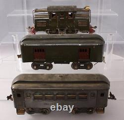 Lionel Vintage S Prewar Electric Locomotive withPullman and Post Office Cars 3