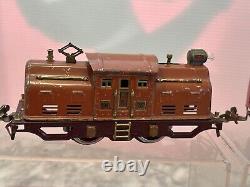 Lionel o gauge 252 electric locomotive 607(2) 608 passenger cars