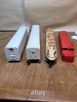 MTH Electric Trains O Gauge Mixed Coach Car lot for parts or Project