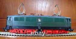 PIKO 5/6205 HO gauge E11 Electric Locomotive in DR green livery