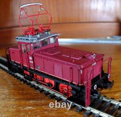 PIKO 51070 HO gauge DR E63 electric locomotive in red livery