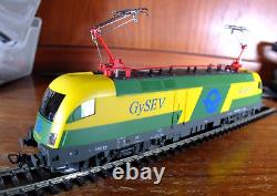 Piko 57420 HO gauge Class 1047 Taurus electric locomotive in GySEV livery