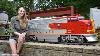 Review 1 6 Scale F Unit Diesel Locomotive