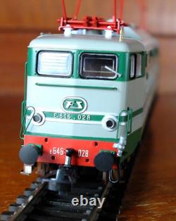 Rivarossi HR 2112 HO gauge FS E. 646 electric locomotive in green & grey livery
