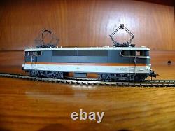 Roco 43564 HO gauge SNCF BB 9200 Electric Locomotive in SNCF white and grey
