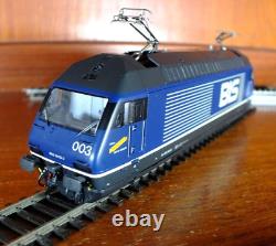 Roco 43656 HO gauge BLS Re 465 Electric locomotive in blue livery