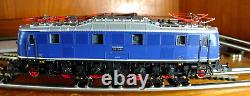 Roco 43659 HO gauge DR E18 electric loco in blue livery