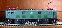 Roco 63623 HO gauge DB BR 116 electric locomotive in green livery