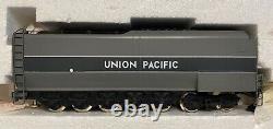 Williams Electric Trains Union Pacific 4-6-6-4 Challenger No. 7000 O-Gauge